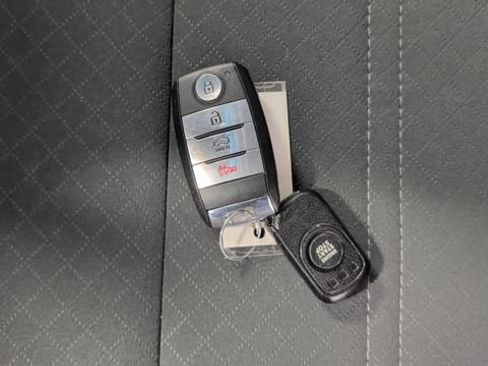 Used 2020 Kia Sorento S AWD/4WD image 20