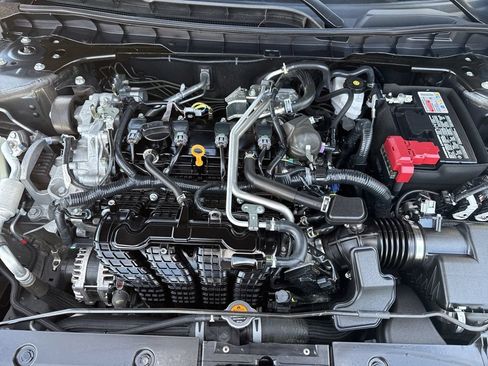Used 2025 Nissan Altima 2.5 SV FWD image 29