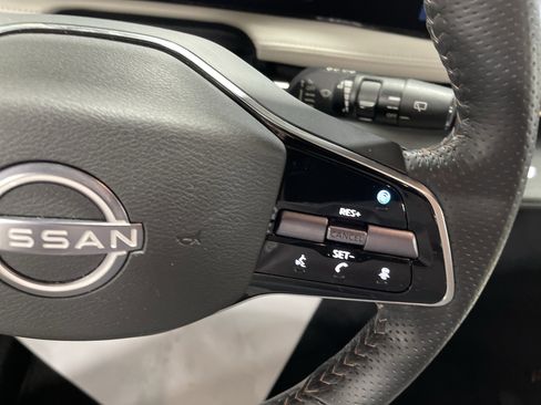 Used 2023 Nissan Ariya FWD image 19