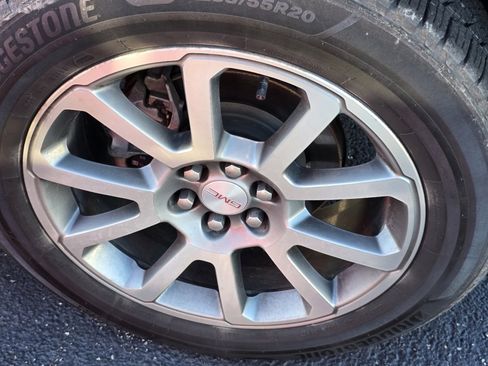 Used 2021 GMC Canyon Denali image 10