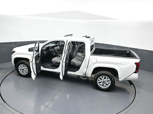 Used 2024 Toyota Tacoma SR5 image 44