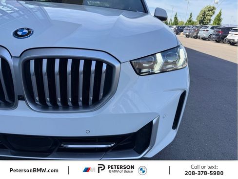 Used 2024 BMW X5 xDrive50e w/ Premium Package AWD/4WD image 42