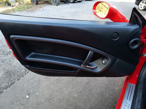 Used 2014 Ferrari California image 12