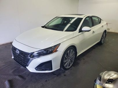 Used 2023 Nissan Altima 2.5 SL