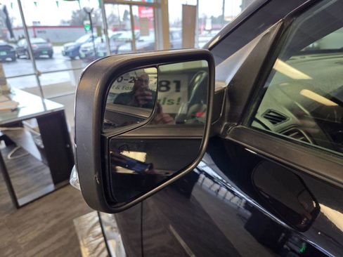 Used 2018 Ford Explorer XLT w/ Equipment Group 201A image 9