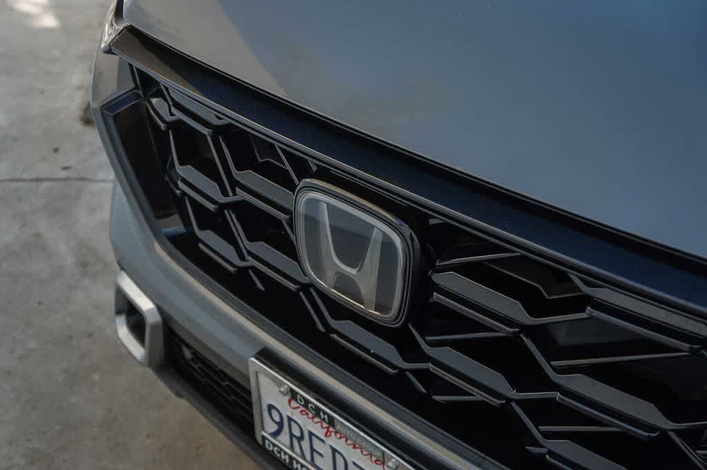 Used 2025 Honda CR-V Sport Touring image 9