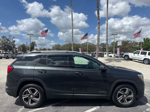 Used 2019 GMC Terrain SLT w/ Preferred Package image 6
