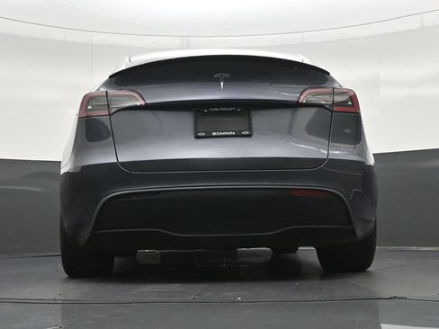 Used 2022 Tesla Model Y Performance AWD/4WD image 25