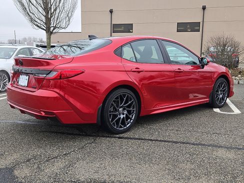 Used 2025 Toyota Camry XSE w/ Premium Plus Package image 6