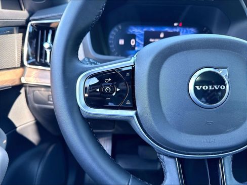 Used 2026 Volvo XC90 B6 Plus w/ Protection Package Premier AWD/4WD image 21