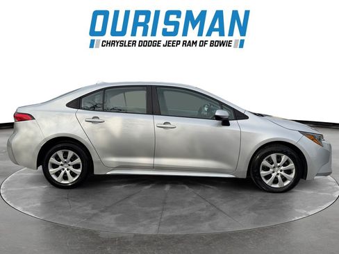 Used 2023 Toyota Corolla LE image 7