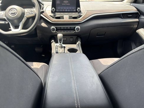 Used 2026 Nissan Altima 2.5 SV FWD image 40