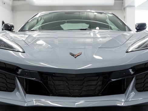 Used 2025 Chevrolet Corvette Z06 w/ Stealth Interior Trim Package image 9