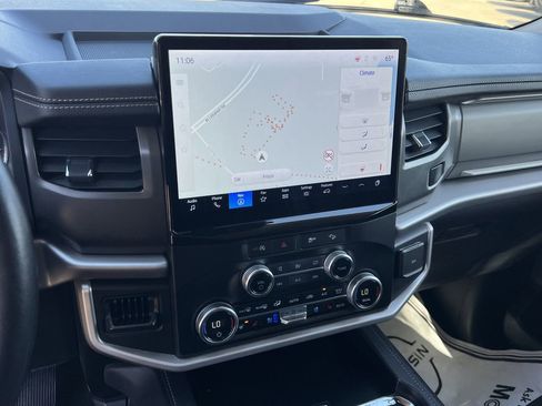 Used 2024 Ford Expedition Max XLT image 16