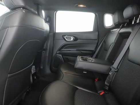 Used 2022 Jeep Compass Altitude image 27