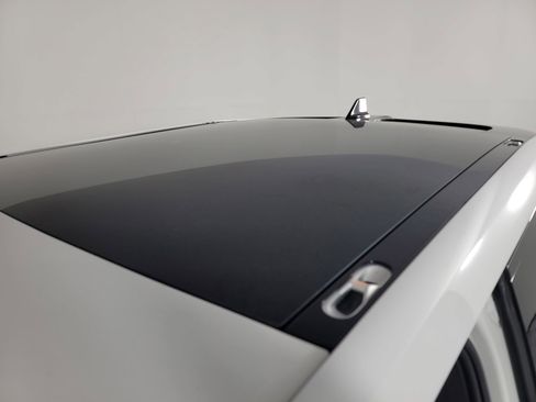 Used 2022 Rivian R1T Launch Edition image 13