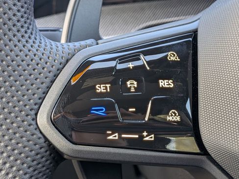 Used 2026 Volkswagen Golf image 28