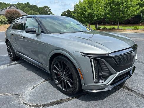 Used 2026 Cadillac Lyriq V w/ LPO, Floor Liner Package AWD/4WD image 20