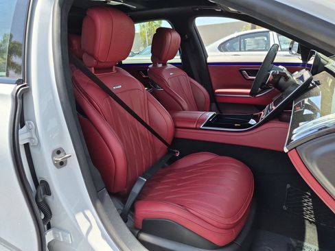 Used 2024 Mercedes-Benz S 63 AMG S w/ Rear Seat Package image 33