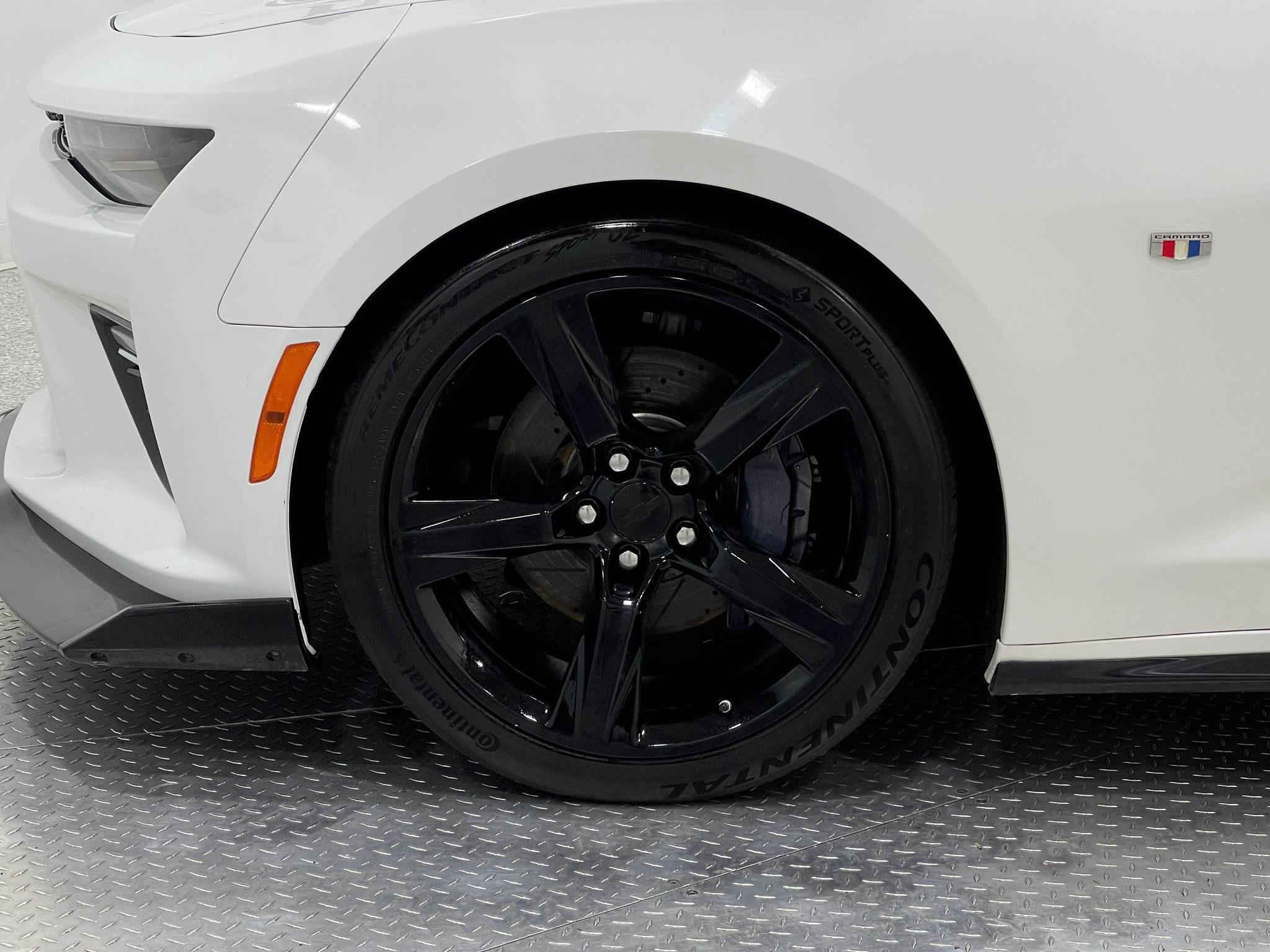 Used 2018 Chevrolet Camaro SS RWD image 33
