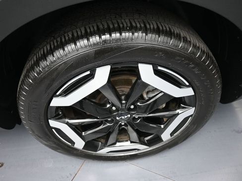 Used 2024 Kia Telluride S image 15