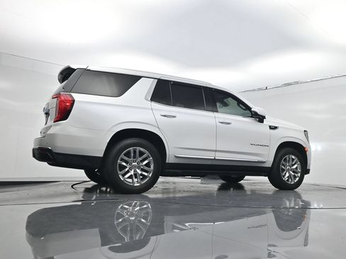 Used 2022 GMC Yukon SLT w/ SLT Premium Package AWD/4WD image 24
