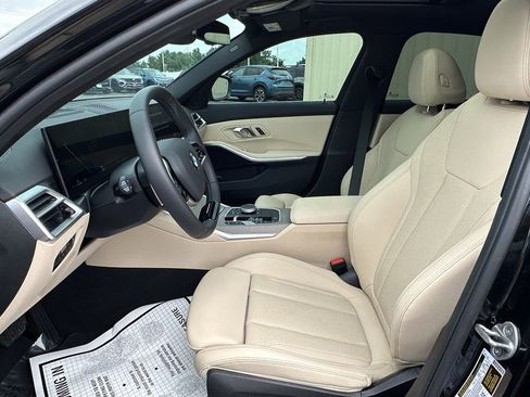 Used 2025 BMW 330i xDrive Sedan w/ Premium Package image 10