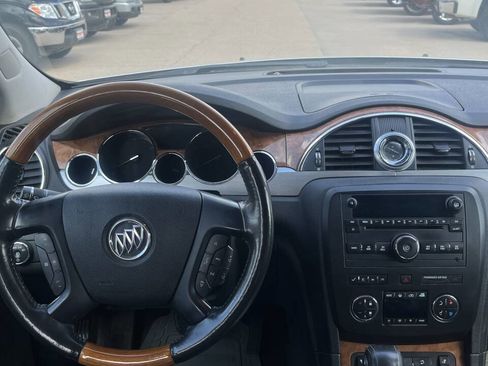 Used 2009 Buick Enclave CXL image 18