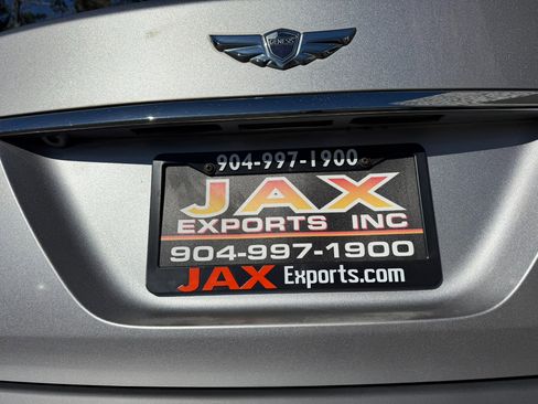 Used 2013 Hyundai Genesis 3.8 image 6