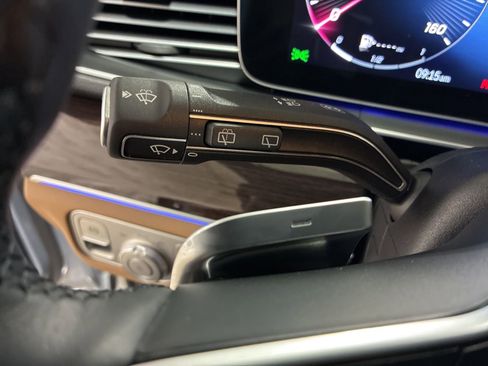 Used 2025 Mercedes-Benz GLE 450e GLE 450e image 12