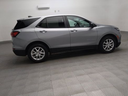 Used 2024 Chevrolet Equinox LS w/ LS Convenience Package FWD image 11