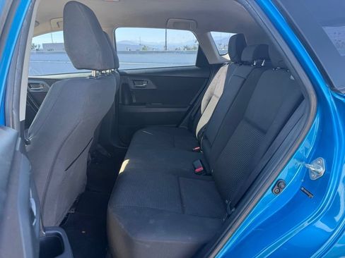 Used 2017 Toyota Corolla iM w/ Carpet Mat Package FWD image 4