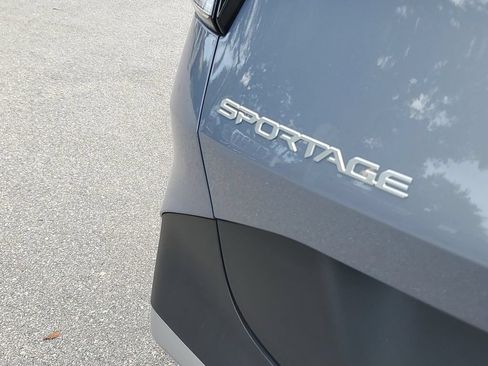 Used 2023 Kia Sportage EX FWD image 29