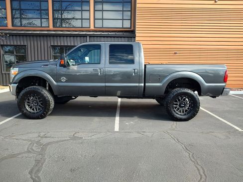 Used 2016 Ford F250 Lariat w/ Lariat Interior Package image 2