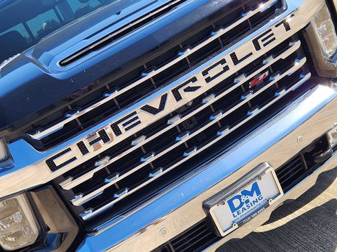 Used 2020 Chevrolet Silverado 2500 LTZ w/ LTZ Texas Edition AWD/4WD image 13