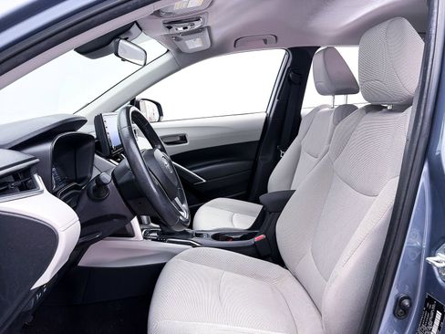Used 2022 Toyota Corolla Cross LE FWD image 16