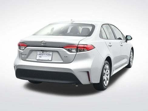 Used 2024 Toyota Corolla LE image 7