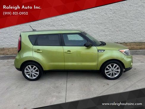 Used 2018 Kia Soul + FWD image 1