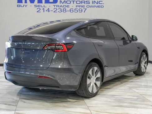 Used 2021 Tesla Model Y 2WD image 12