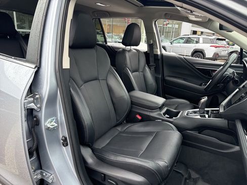 Used 2024 Subaru Outback Limited image 21