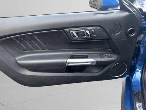 Used 2017 Ford Mustang Premium RWD image 13