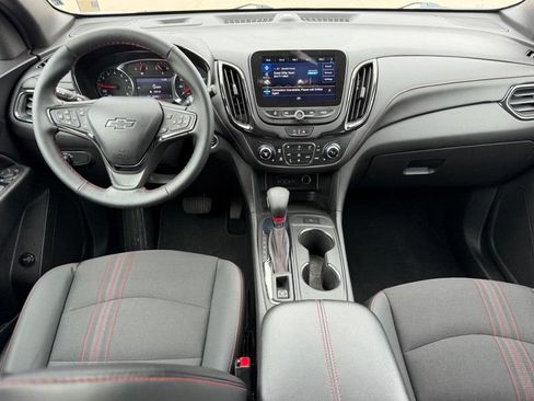 Used 2023 Chevrolet Equinox RS FWD image 9
