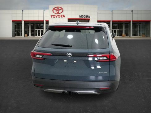 New 2026 Toyota Grand Highlander FWD image 18