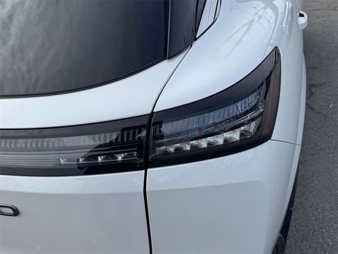 Used 2025 Nissan Murano SL w/ Cargo Package image 10