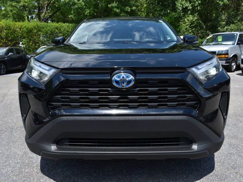 Used 2023 Toyota RAV4 XLE AWD/4WD image 5