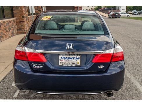 Used 2015 Honda Accord EX image 4