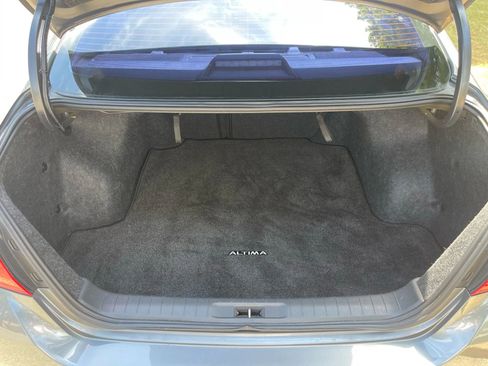 Used 2016 Nissan Altima 2.5 SL w/ Moonroof Package image 15