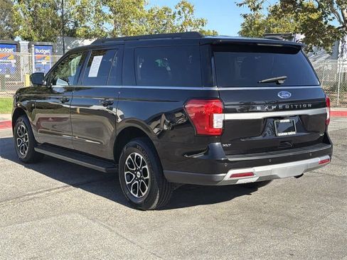 Used 2024 Ford Expedition Max XLT image 6