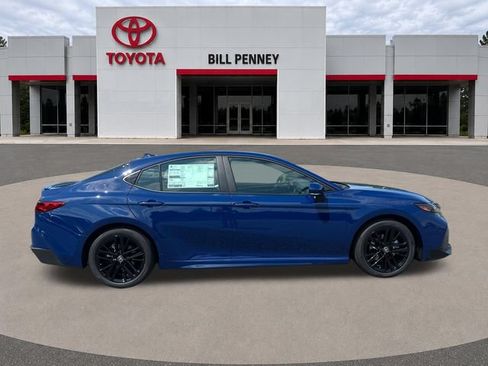 New 2026 Toyota Camry SE FWD image 6