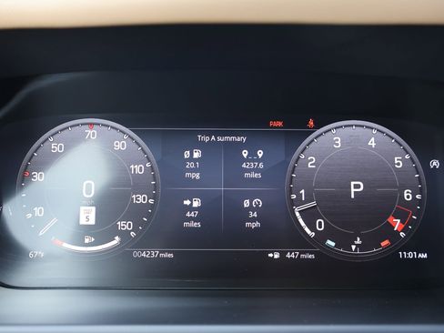 Certified 2025 Land Rover Defender 110 S AWD/4WD image 17